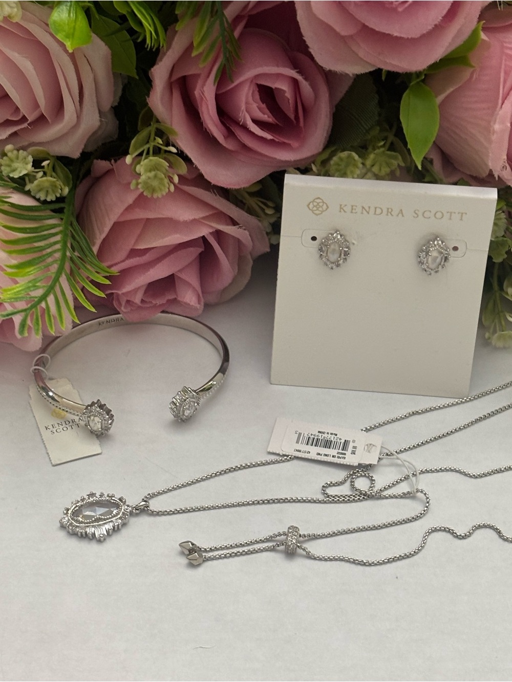 NWT Kendra Scott Kapri set of necklace +earrings+bracelet in silver lustre glass